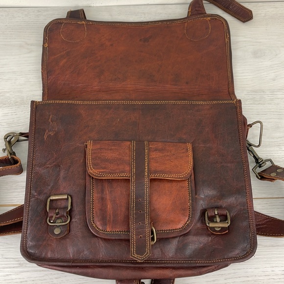 What Daisy Did Leather Messenger Bag - Picture 10 of 16